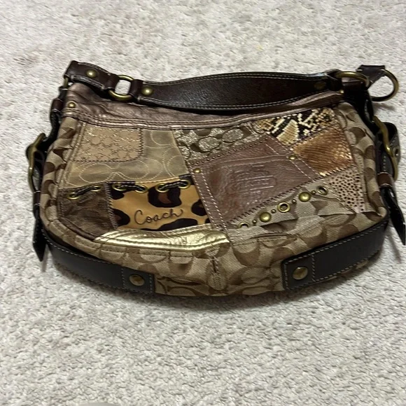 Coach Small Shoulder Bag with Pink Interior and Brown Exterior - Picture 8 of 10